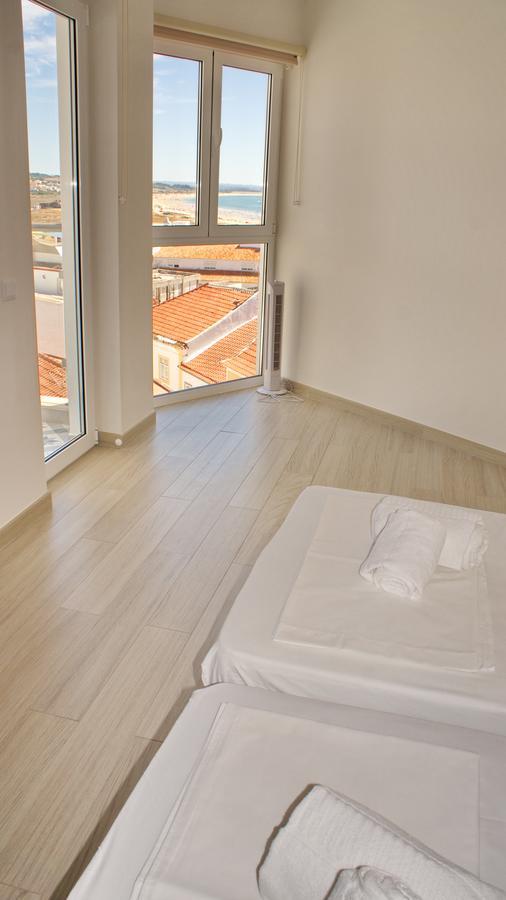 Albergue Topcity & *